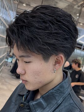 フィフスパーク(fifth PARK) 渋谷フェザーパーマニュアンスパーマセンターパート緩め20代