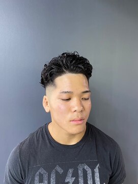 ダンヒルバーバー(dunhill BARBER) フェードカット<理容室>[メンズ/シェービング/床屋/銀座]