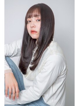 ルフュージュ バイ プロデュース 相模大野店(Refuge by Produce) チョコレートブラウン/レイヤーカット/ストレートロング