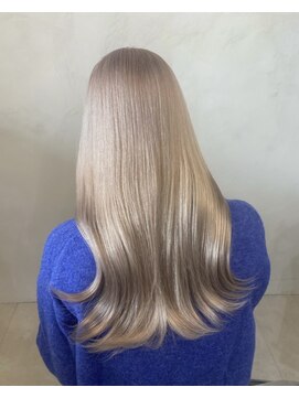 ソアバイリコヘアー(soar by LiCO Hair) ホワイトミルクティー/ブリーチ/イメチェン/レイヤーカット/北谷