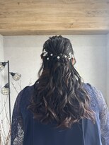 エレ('ele)&nbsp;ふわっと華やかハーフアップ