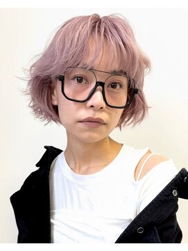 バロンフェム(baLon.fem) フレンチボブとくすみピンク