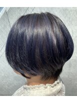 リヴィーダ(LIVIDA)&nbsp;前下がりショート×ラベンダーアッシュ×LIVIDA