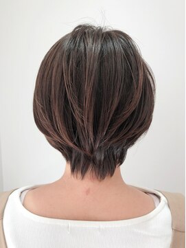 デイジー(Daisy) ハンサムショート