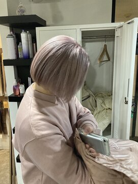 ラフ 難波店(LAFF) #黒髪#ボブルフ#ネビージュ#小顔#ワンレン