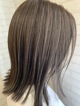 ロマンヤカタ ファース(ROMAN YAKATA fars) 髪質改善 ブリーチ無 透明感カラー イルミナカラー@田代9/30