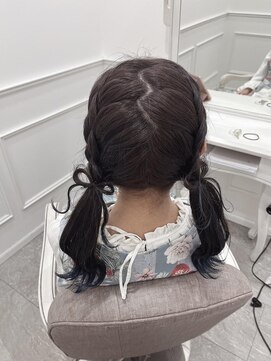 リルミー(Lilme) リボンヘアで可愛く*王道ツインテール*新井