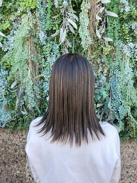 ノーブルヘアー(NOBLE HAIR) 馴染ませハイライト