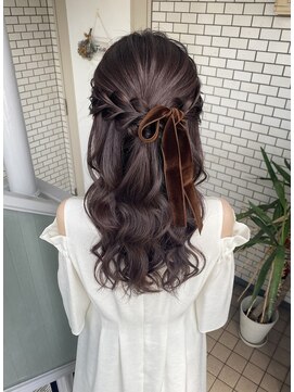 フェリーチェ(Felice) ハーフアップ　アップヘア　女子会ヘア　参列ヘア