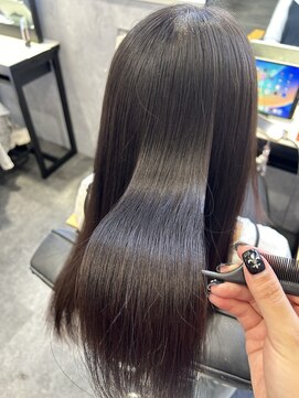フィーネ 横浜(Fi -Ne) 縮毛矯正でツヤツヤストレートに!