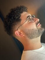 フランクスバーバー アンド ビアークラブ(FRANK'S BARBER and BEER CLUB)&nbsp;フェードカット