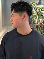 メンズサロン ブロック(Men's Salon bloc) 波巻きスパイラルパーマ ツーブロック メンズショート 束感 20代