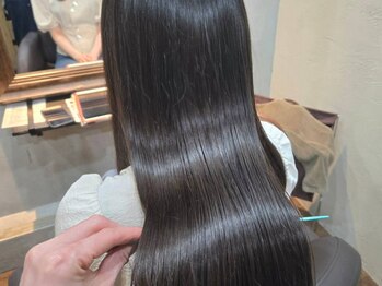 シェルビー 新宿(SHELBe)の写真/一度使ったら手放せない、魔法のシャンプー『oggimuta』登場。髪の深部まで潤う髪に*[新宿/ヘッドスパ]