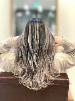 レクト 木更津(LECT)の写真/髪質・肌色に合わせたカラー提案が魅力。透明感あるカラーで、あなたの魅力を最大限に引き出します☆