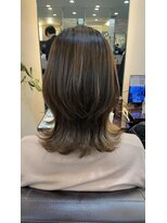 キャラ 池袋本店(CHARA)&nbsp;ウルフの巻いていない状態と、コテ巻きした時との比較【大村】