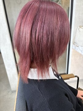 アイル(AILU) ピンクベージュ×ハッシュウルフ