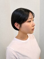 エン(en.)&nbsp;耳かけショートボブ×丸みシルエット
