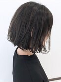 チャコール×ほつれ感BOB