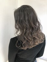 ジゼル(GiseL)&nbsp;【GiseL】グレーブラウングラデーション/ダブルカラー/ブリーチ