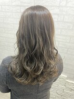 ジーナ 新宿(Zina)&nbsp;ミルクティーベージュ×ハイライト【Zina　大越香苗】