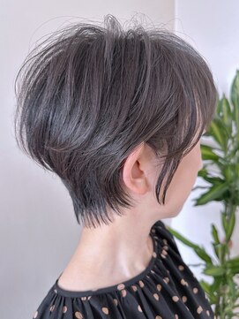アナザヘアー なんば 高島屋前店(ANAZA hair) くびれショート＆タイトスタイル