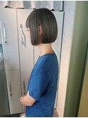 透明感ベージュ/ミニボブ