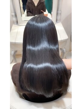 ザックラフィネ(ZACC raffine) 地毛風カラー×柔かい縮毛矯正