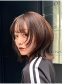 顔周りレイヤーカットくびれヘアミルクティーベージュカラー