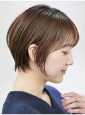 大人ショートボブ白髪ぼかしハイライト顔周りレイヤー丸みボブ