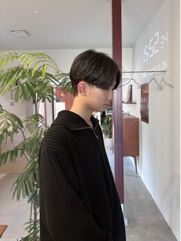 デン(den)の写真/【頭皮のお悩み改善あり】再現性の高いカット技術で、オンオフどちらも楽しめるスタイルをご提案します。