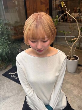 オムズ(OM's) ベージュカラー！