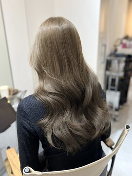 ロエ 恵比寿 代官山(ROE) オリーブベージュ　レイヤーカット　前髪　ブリーチなし　艶髪