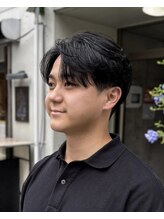 オムファミーユラグ(homme, famille raugh) 抜け感のある大人センターパート