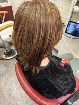 ロマンヤカタ ファース(ROMAN YAKATA fars) ハイライトで白髪ぼかし明るめカラー@田島（2026/01）