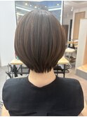 丸みショートボブ 大人くびれ艶髪スタイル