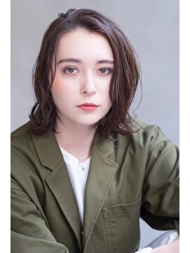 テイラー(Taylor) 【Taylor】大宮　外ハネウェーブ×ツヤ感グレージュ