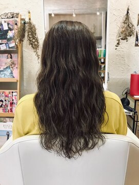 アネラ リラクシス(Anera Relaxsis) air waveで柔らかなウェーブデザイン