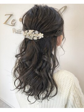 ゼ シール(Ze seal) 結婚式、2次会おすすめ☆お呼ばれハーフアップスタイル