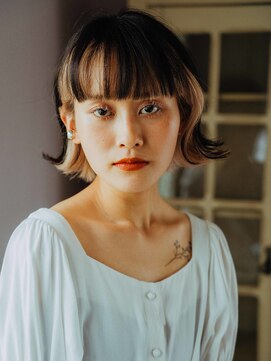 ヘアアンドリラクゼーション シャッセ(Hair&Relaxation SASE) インナーカラーボブ
