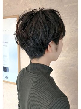 クッカ(kukka) 【kukka 楠　留美】クセ毛を活かしたショートスタイル