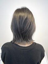 アンサム リリー(UNSOME Lille) グレーグラデーション