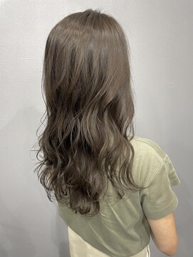 レイドバック(LAID BACK) レイヤーカット★グレージュカラー