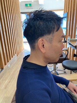 グランバイ アトリエドングリ(Grand × AtlierDonguri) お客様髪質改善データ904（ツーブロックショート）