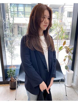 フィーカ(Fiika) ロングレイヤー/顔周りレイヤー/レイヤー/ベージュ【肥後橋】