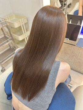 アームス リレーション(Arms Relation) 髪質改善　艶　アッシュ　ブラウン　ベージュ　ストレート　ツヤ