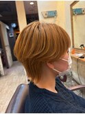 伸ばし中でも楽しめる!ショートウルフ風ヘア