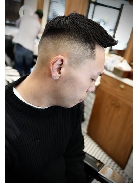 ザナンバースリー 八王子(THE NUMBER THREE) フェード/スキンフェード/濡れパン/シェービング　【八王子】