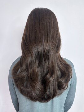 アイティーバイアルバム 下北沢店(IT by ALBUM) ロングくびれヘアおくれ毛顔周りレイヤー_ba532682