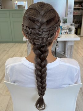 ケイティ(Keity) アレンジ センター両サイド編み込み【TEL予約】¥1500→¥1300