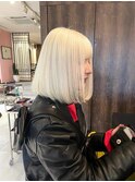 blond bob